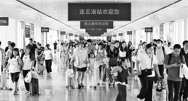 北京南站暑运纪事服务升级优化 旅客“